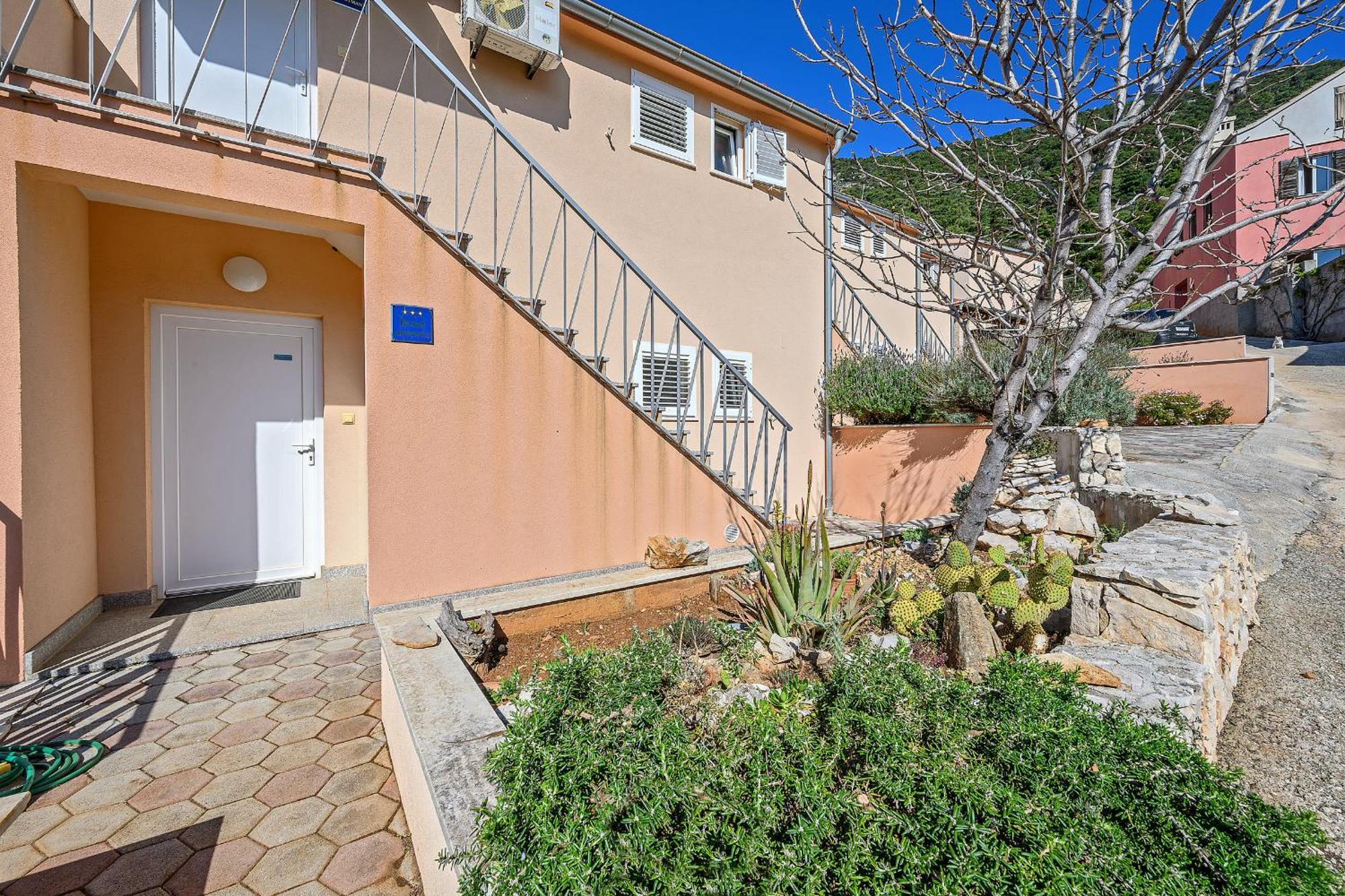 Apartment Mare Komiza Exterior photo